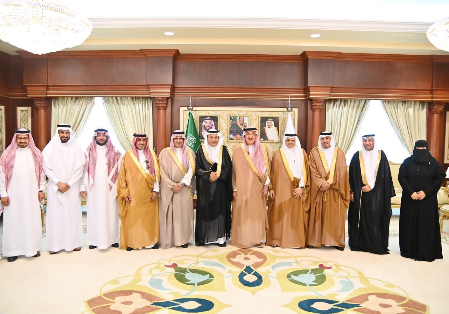 أمير منطقة جازان يشهد توقيع مذكرتي تفاهم بين غرفة جازان وغرفتي أبها والقريات أمير منطقة جازان يشهد توقيع مذكرتي تفاهم بين غرفة جازان وغرفتي أبها والقريات
