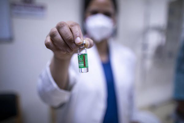 لقاحات كوفيد خفضت عدد وفيات الوباء عالميا بمقدار 20 مليونا