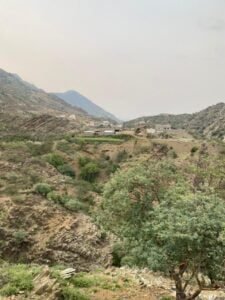 قرية رهبان بمركز قنا ما بين الرهبة والأمل - صحيفة البوابة الالكترونية قرية رهبان بمركز قنا ما بين الرهبة والأمل