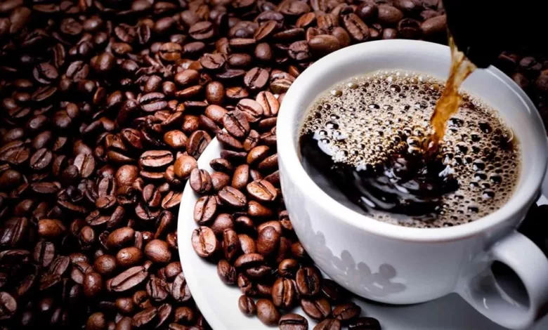 "الصحة": 6 أعراض حال تجاوز شرب 4 أكواب قهوة يوميًا