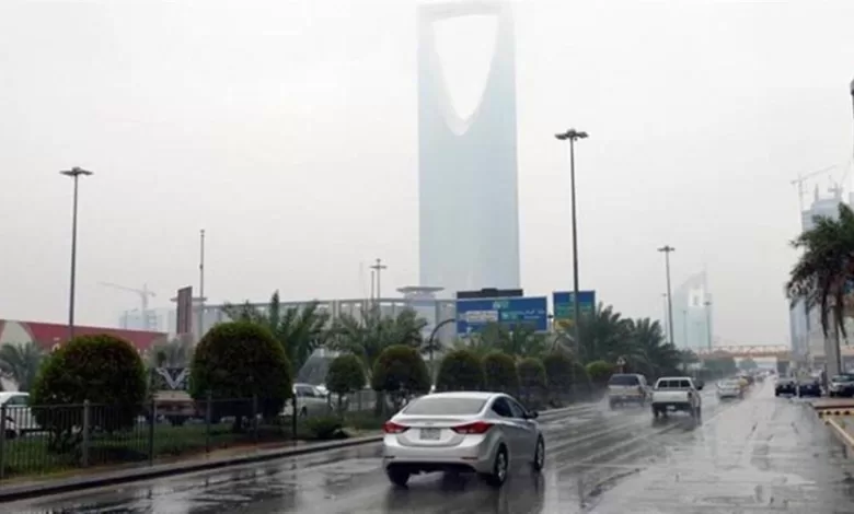 حالة الطقس.. استمرار الأمطار الرعدية بالرياض والشرقية وأجزاء من مكة