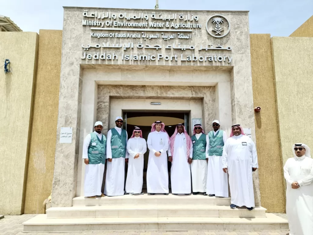 "البيئة" تتفقّد محاجرها ومختبراتها بميناء جدة الإسلامي للوقوف على جاهزيتها لموسم الحج