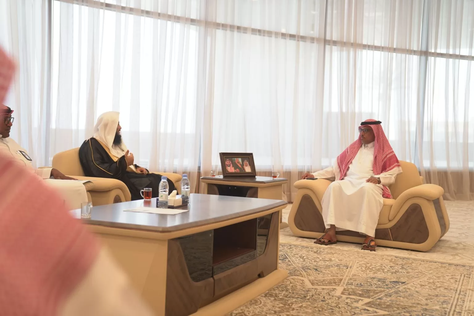 أمين جازان يلتقي مدير هيئة الأمر بالمعروف ويناقش الأعمال المشتركة بين القطاعين