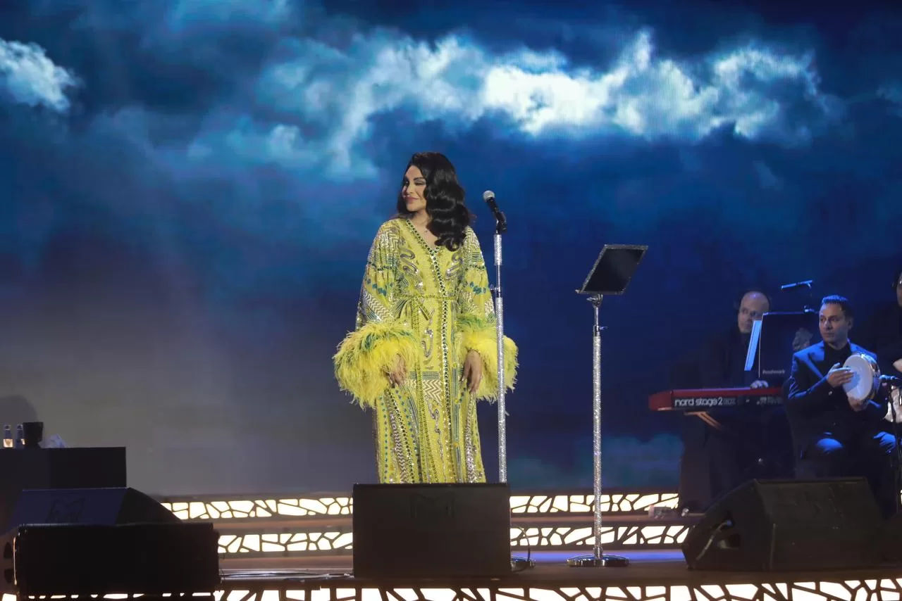 أحلام تشعل مسرح جدة وتشارك دويتو جمعها مع الفنانة همس فكري على أغنية أكثر من أول أحبك
