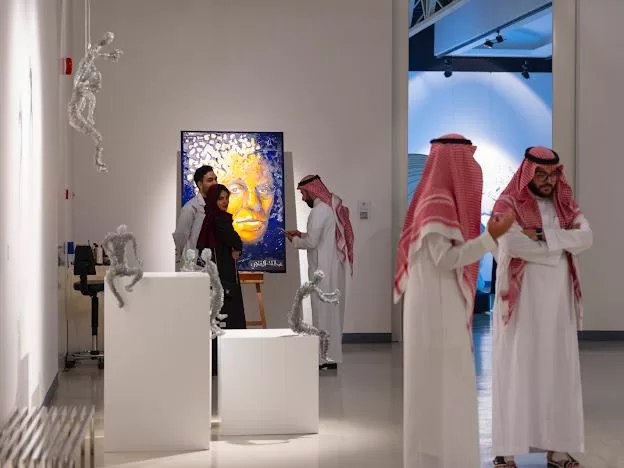 جمعية ألزهايمر تختتم معرضها التشكيلي الأول احتفالا بالشهر العالمي للزهايمر