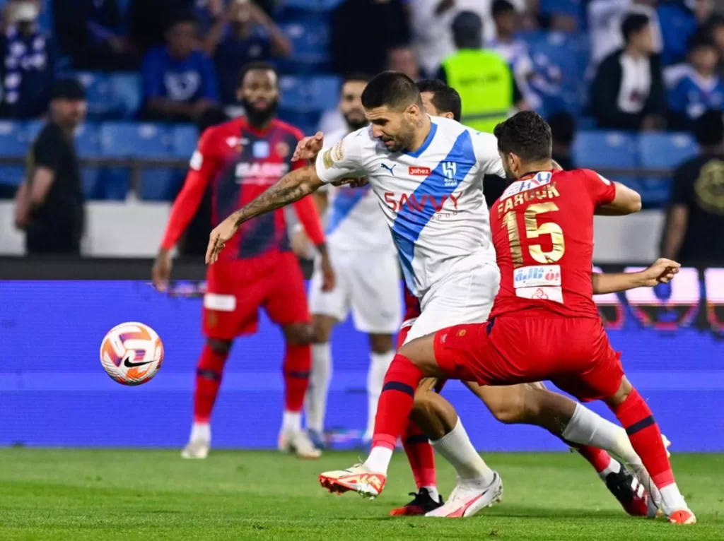 في افتتاح جولة اليوم الوطني السعودي 93 “نحلم ونحقق” بتعادل بطعم الفوز.. ضمك يأخذ نصيبه من الهلال في افتتاح جولة اليوم الوطني السعودي 93 "نحلم ونحقق" بتعادل بطعم الفوز.. ضمك يأخذ نصيبه من الهلال