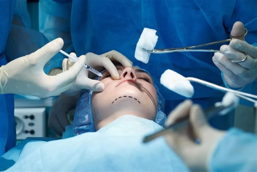 هوس الجمال وتأثيره على المجتمع هوس الجمال وتأثيره على المجتمع