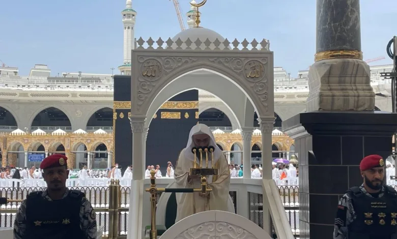 خطيب المسجد الحرام: اجعلوا صيامكم خالصا لله واتركوا الرياء والجدال