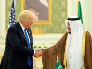 ترمب: أُكن الكثير من الاحترام للملك سلمان.. وولي العهد يفعل شيئاً عظيماً