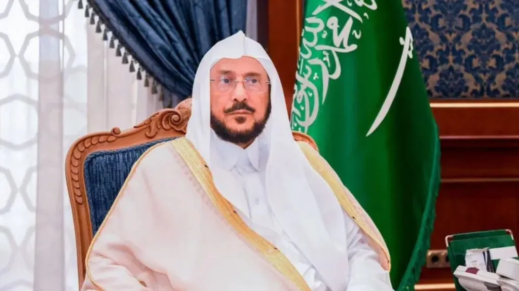 تخصيص موضوع خطبة الجمعة عن ظاهرة انتشار مدعي تعبير الرؤى بوسائل الإعلام