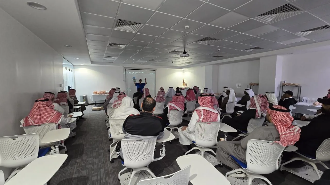 الهلال الأحمر بالشرقية ينفذ مشروع "معاذ" لعدد من الجهات الحكومية والخاصة