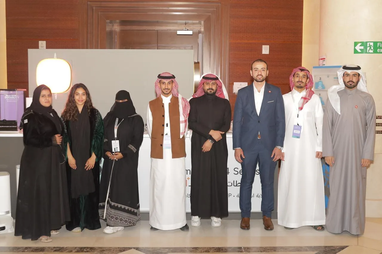 شاومي تشارك في يوم المهنة بجامعة الأميرة نورة كشريك تقني