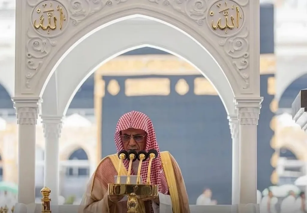 خطيب الحرم: الشكر يكون بالقلب واللسان والعمل.. والغفلة تُعرض النعم للزوال خطيب الحرم: الشكر يكون بالقلب واللسان والعمل.. والغفلة تُعرض النعم للزوال