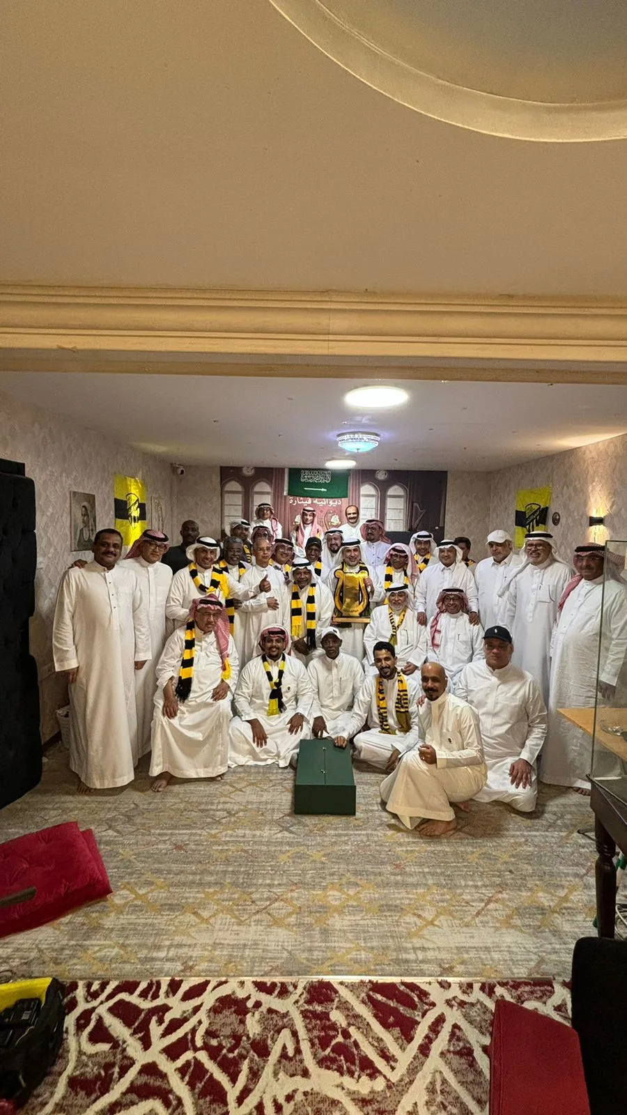 ديوانية قيثارة تحتفي بالاتحاد والجاسر - صحيفة البوابة الالكترونية ديوانية قيثارة تحتفي بالاتحاد والجاسر