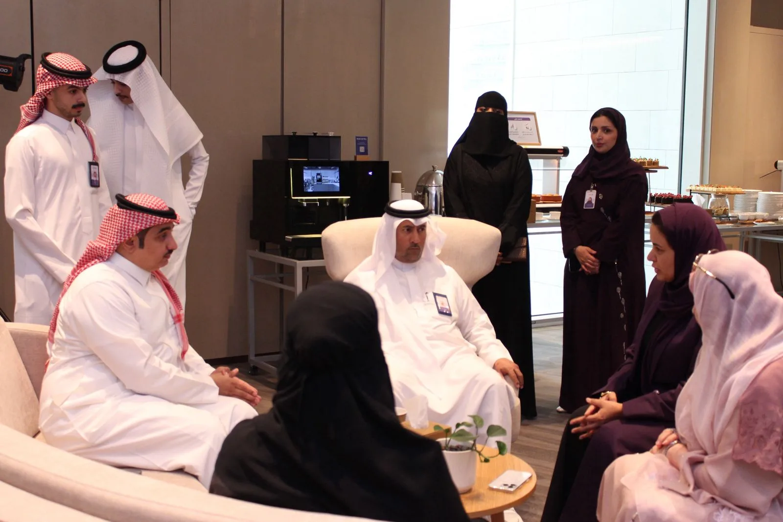 جمعية "أُسر" توقع اتفاقية تعاون مع فندق نوفوتيل الصحافة
