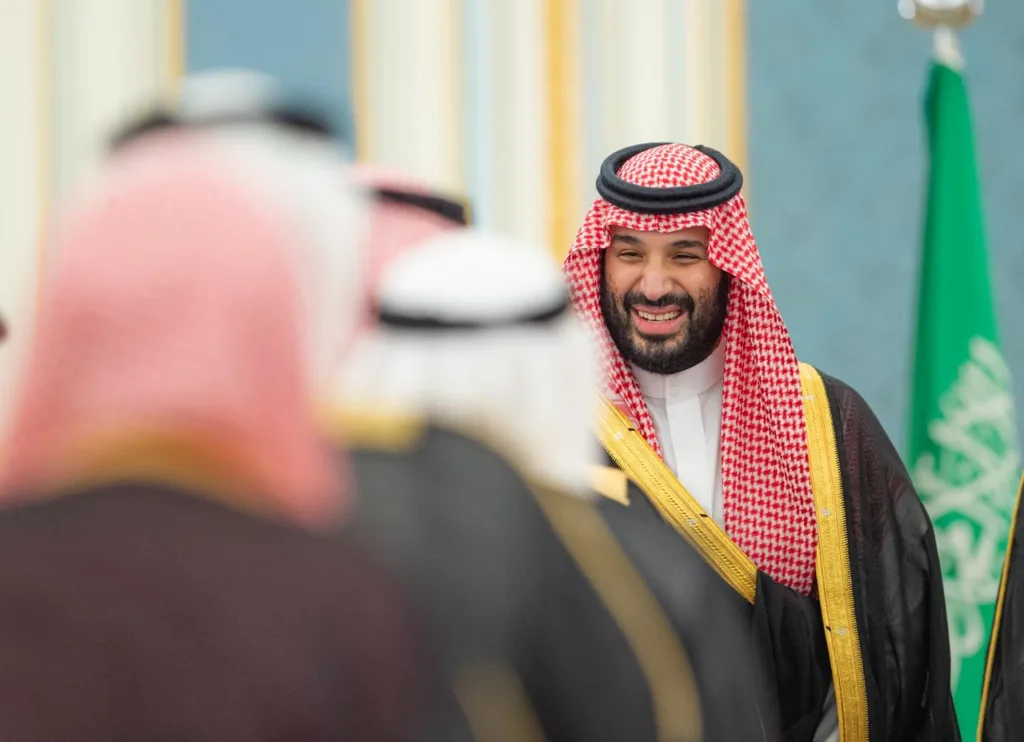 ولي العهد يستقبل أصحاب السمو الأمراء والفضيلة العلماء والمعالي الوزراء وجمعًا من المواطنين الذين قدموا للسلام على سموه