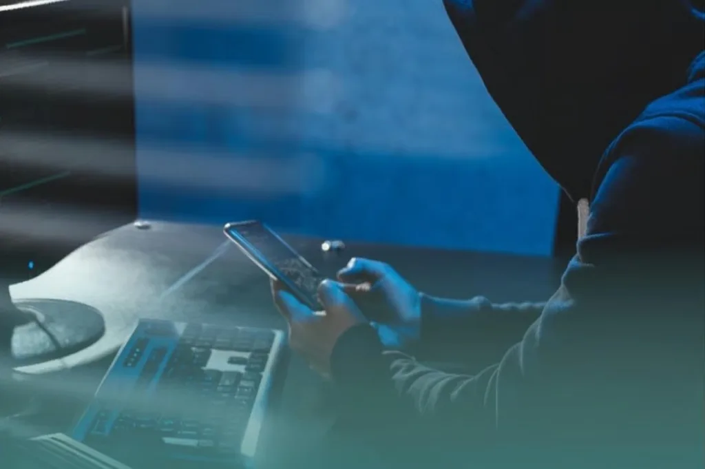 "النيابة العامة": التشهير بالآخرين عبر التقنية جريمة معلوماتية