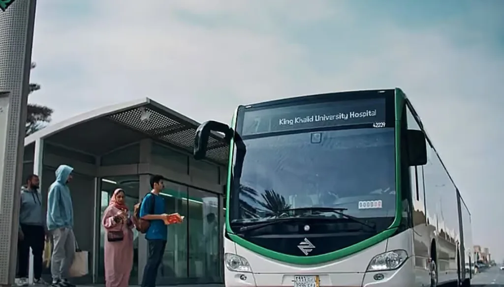 هيئة النقل: 24.6 مليون راكب استخدموا حافلات النقل العام خلال الربع الثالث من 2025