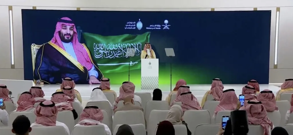وزير الإعلام: 4 مليارات وصول لتغطية زيارة ولي العهد خلال يومين