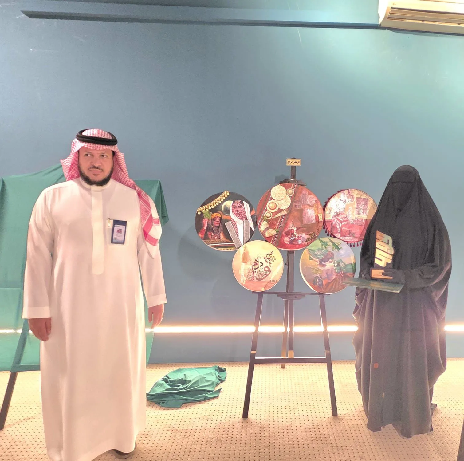 تعليم الطائف يدشّن مركز الهوايات الثقافية والفنية والمهنية ويكرّم الفائزات بمسابقة “ضوء” للفن التشكيلي