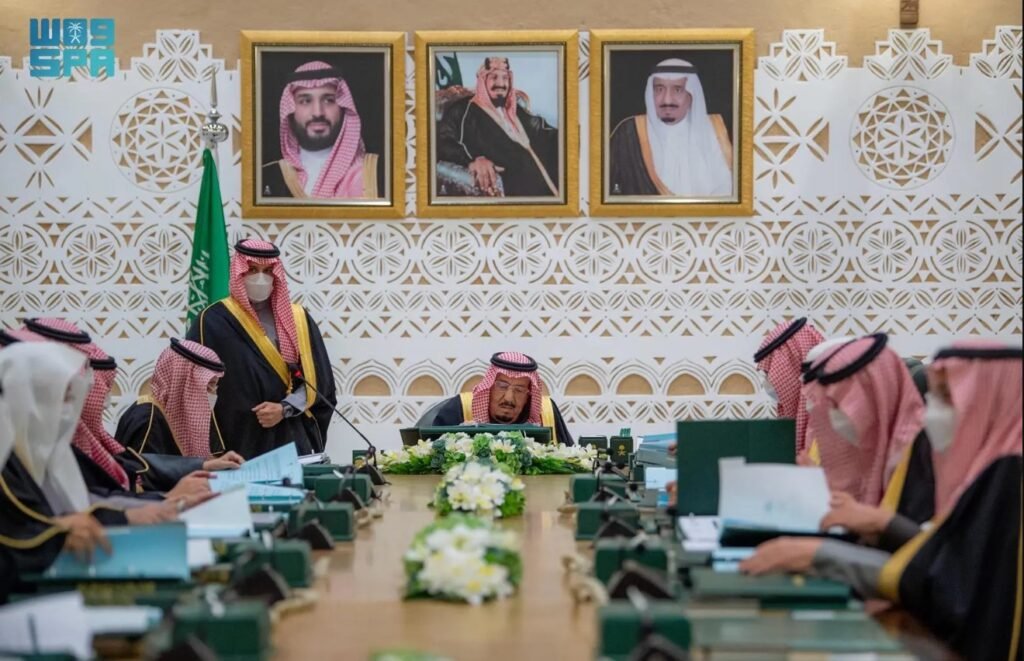 خادم الحرمين الشريفين يرأس جلسة مجلس الوزراء ويطّلع على مستجدات إقليمية ودولية