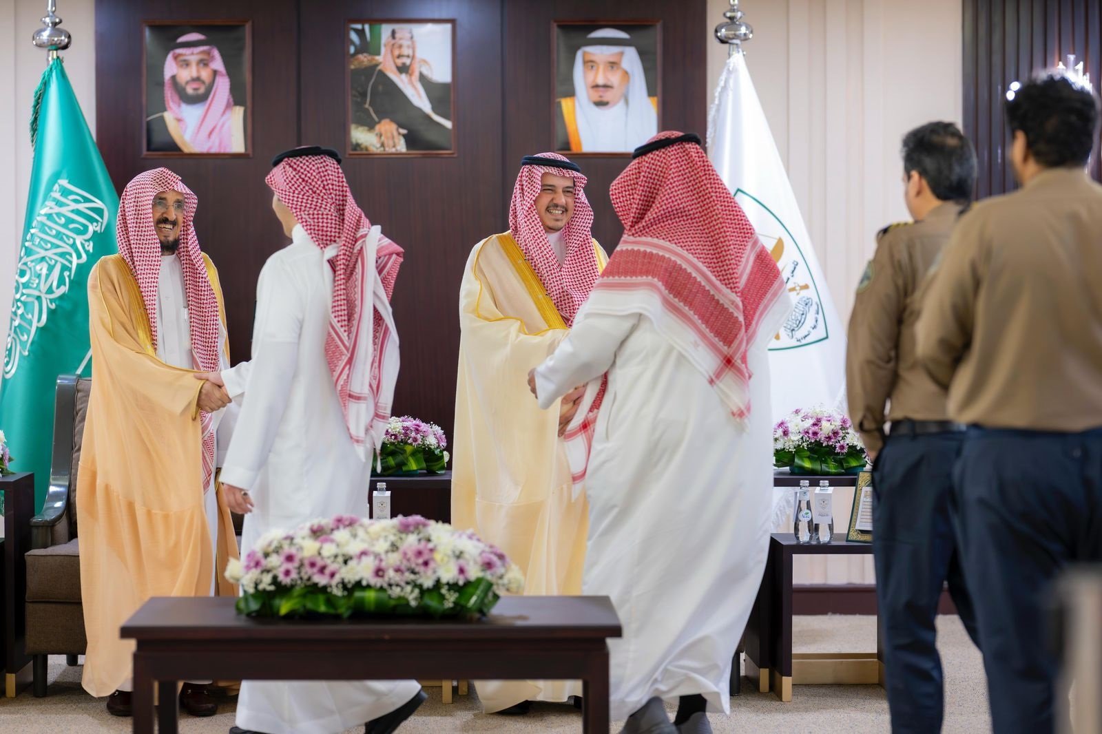 "الأحيدب" يستقبل منسوبي ديوان المظالم بمناسبة تعيينه رئيسًا لديوان المظالم