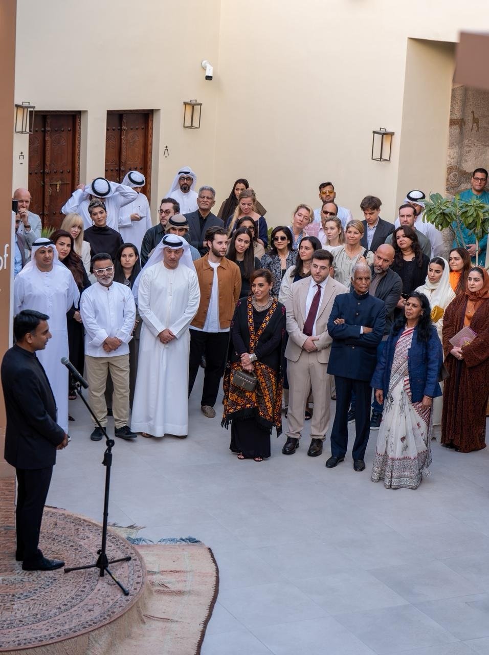 بدور القاسمي وسجاد "جايبور" يطلقان مجموعة "همسات الصحراء" في بيت اللّوال