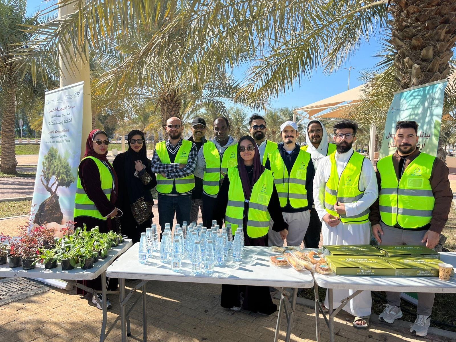 جمعية أصدقاء البيئة تختتم موسم التشجير بمبادرتين بيئيتين في الدمام