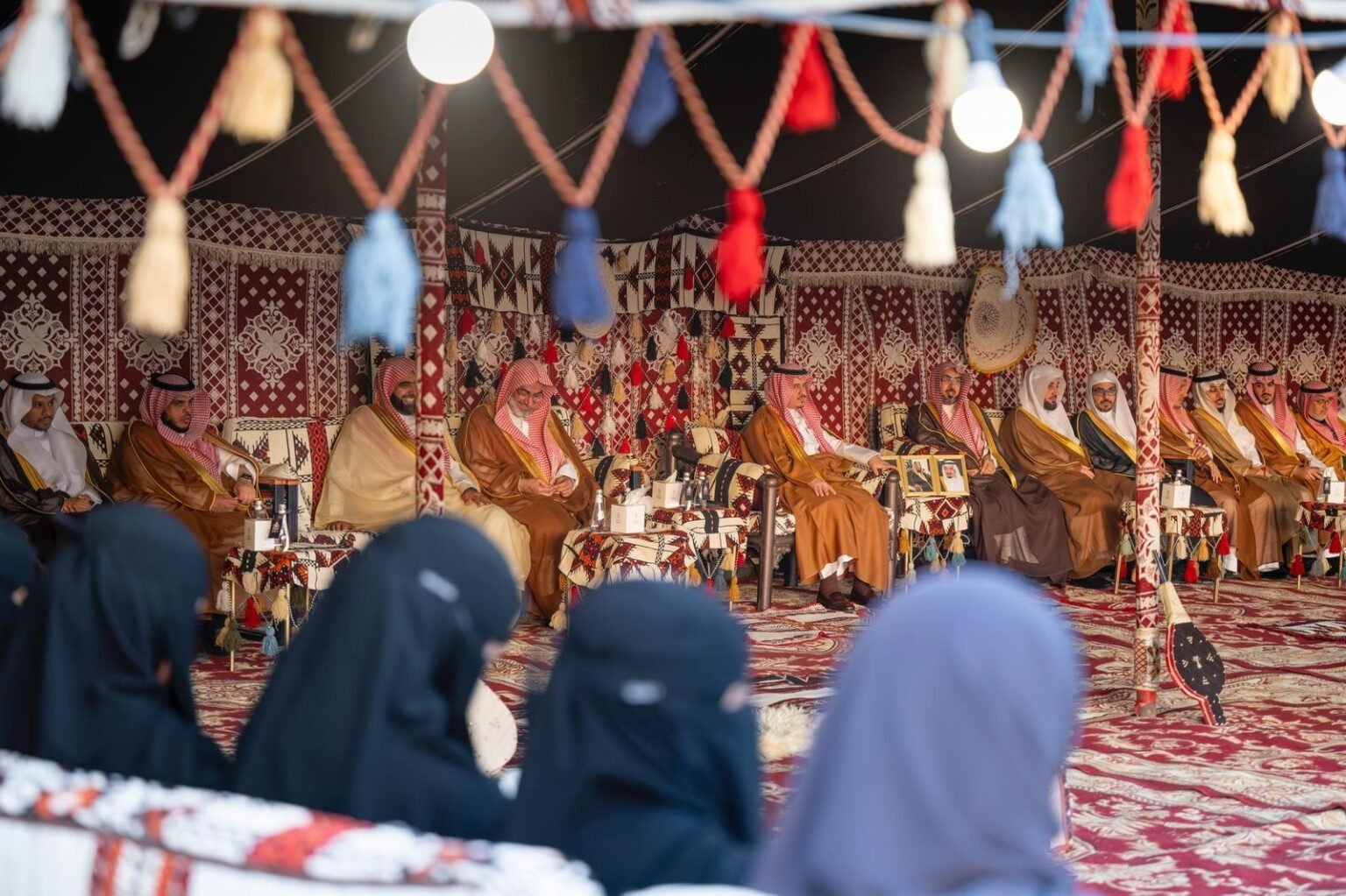 ديوان المظالم يحتفي مع منسوبيه على أرض الدرعية بذكرى يوم التأسيس