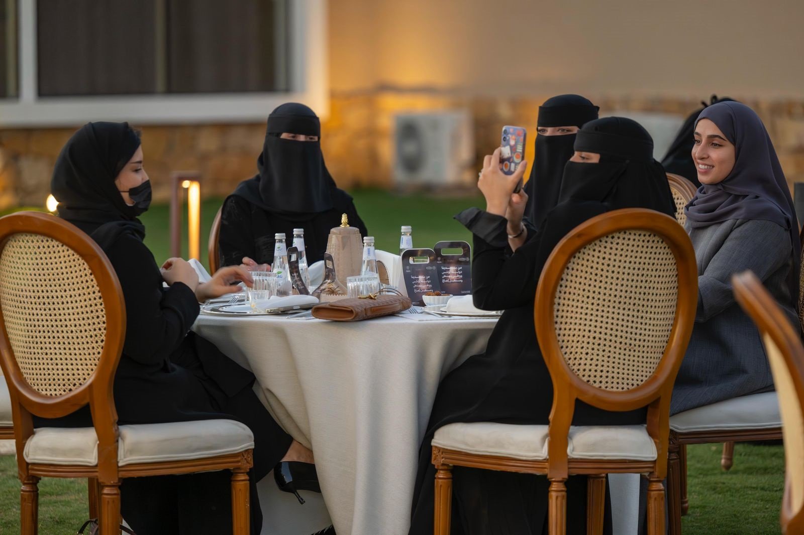ديوان المظالم يحتفي مع منسوبيه على أرض الدرعية بذكرى يوم التأسيس