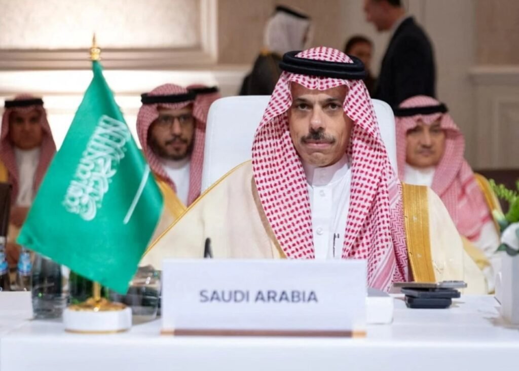 وزير الخارجية السعودي: نقدر تجاوب ترمب لمنح فرصة لإنهاء الحرب وزير الخارجية السعودي: نقدر تجاوب ترمب لمنح فرصة لإنهاء الحرب