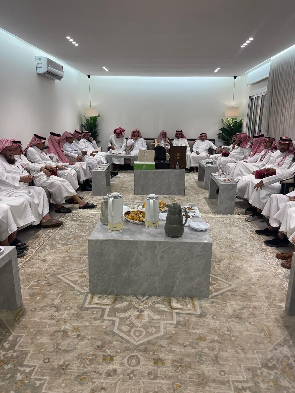 تكريم الدكتور محمد الهريسي البقمي بمناسبة حصوله على الدكتوراه بمرتبة الشرف الأولى - صحيفة البوابة الالكترونية تكريم الدكتور محمد الهريسي البقمي بمناسبة حصوله على الدكتوراه بمرتبة الشرف الأولى