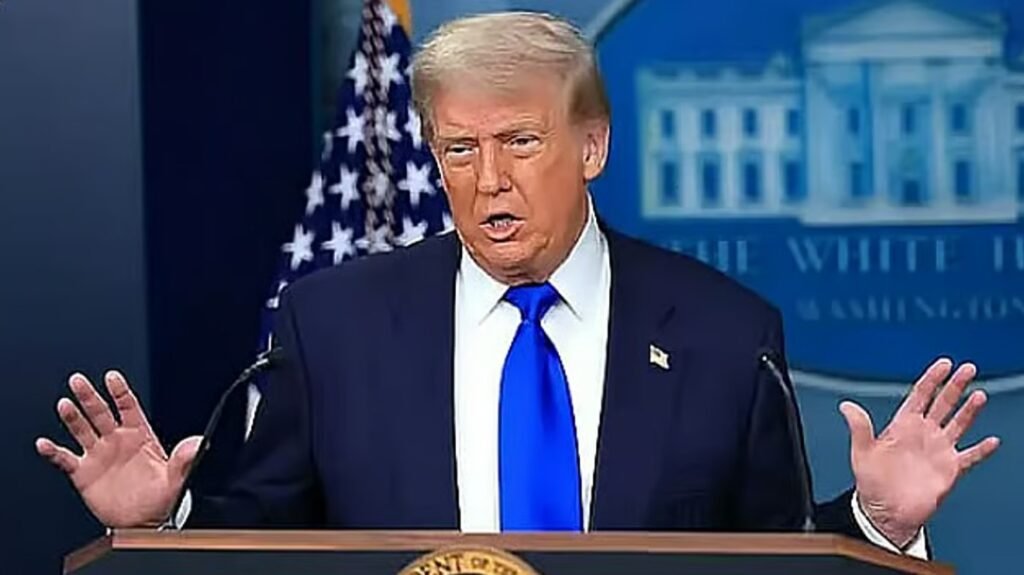 «ترامب» يتوعد إيران بضربات «عنيفة للغاية» ويهددها بمصير مشابه لفنزويلا «ترامب» يتوعد إيران بضربات «عنيفة للغاية» ويهددها بمصير مشابه لفنزويلا