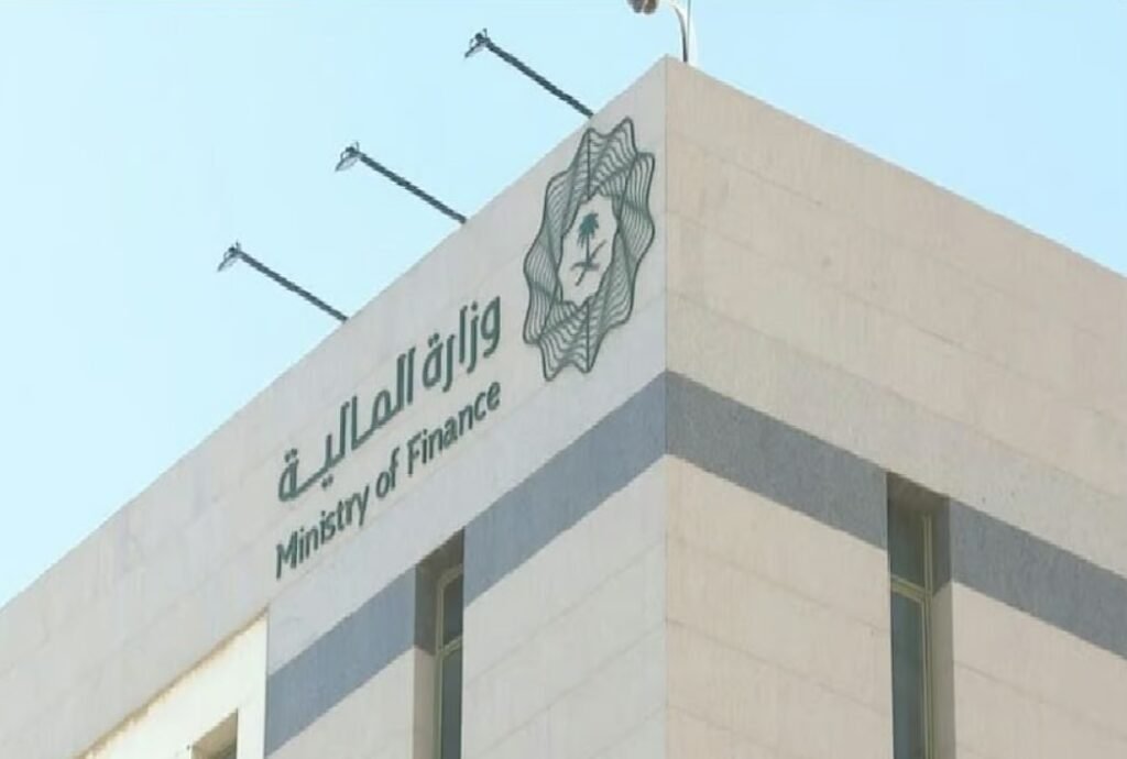 صندوق النقد يشيد بمتانة الاقتصاد السعودي ونمو 4.5% في 2025 رغم التحديات الجيوسياسية صندوق النقد يشيد بمتانة الاقتصاد السعودي ونمو 4.5% في 2025 رغم التحديات الجيوسياسية