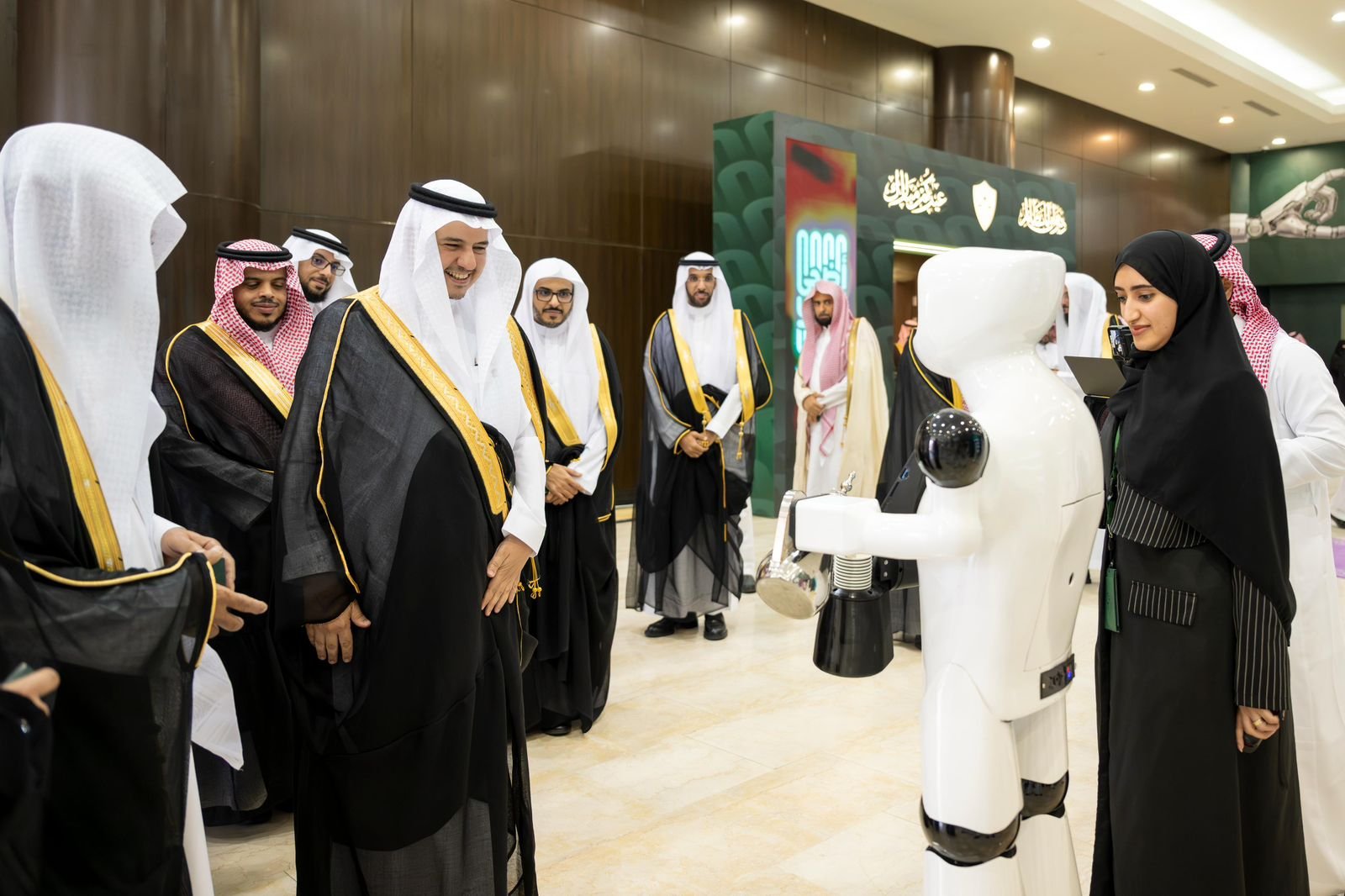 الأحيدب يشارك منسوبي ديوان المظالم الاحتفاء بعيد الأضحى المبارك