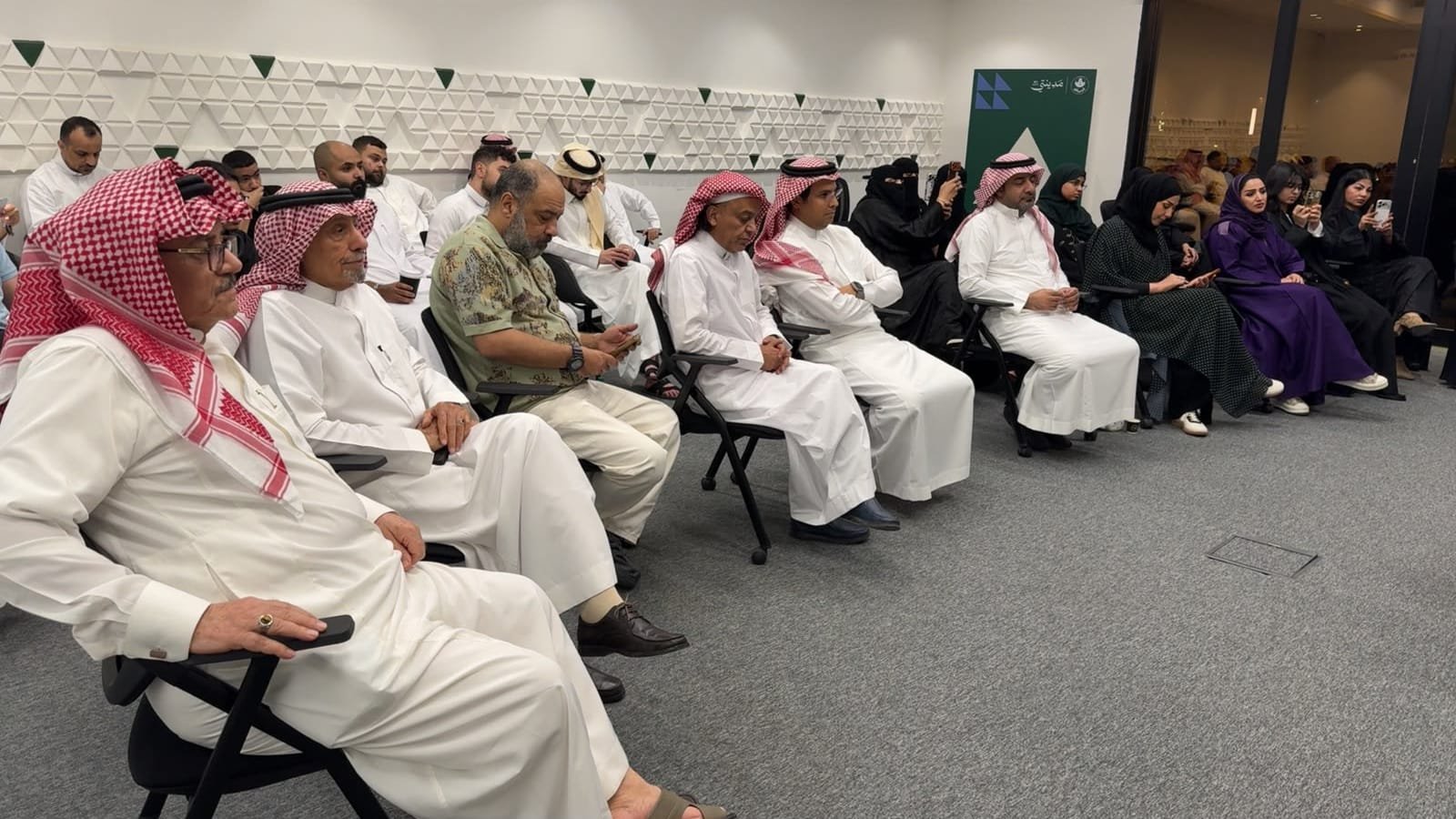 "ما وراء الخشبة".. ليلة مسرحية تختتم محطات "المصدر الثقافي" في الرياض
