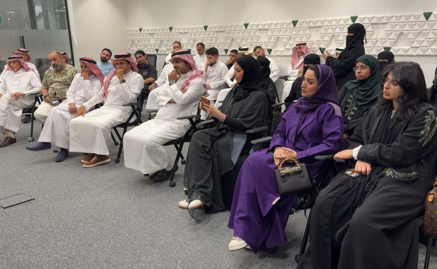 "ما وراء الخشبة".. ليلة مسرحية تختتم محطات "المصدر الثقافي" في الرياض