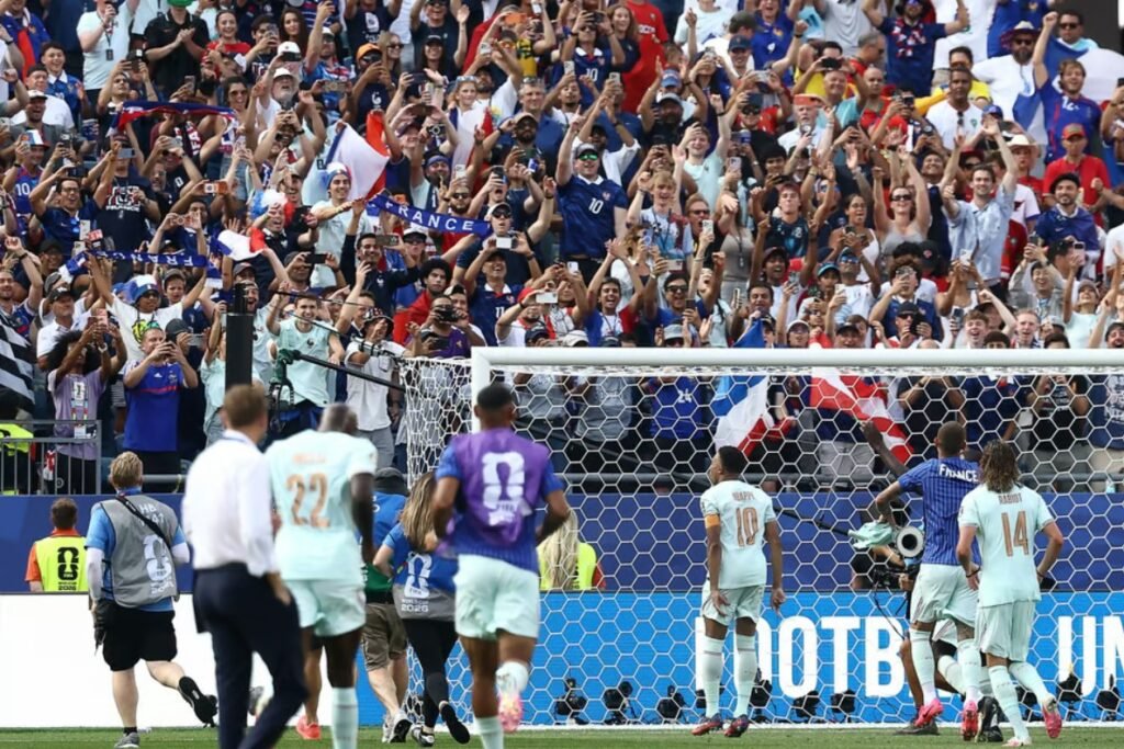 المغرب يودع كأس العالم أمام فرنسا ويفشل في تكرار إنجاز 2022 المغرب يودع كأس العالم أمام فرنسا ويفشل في تكرار إنجاز 2022