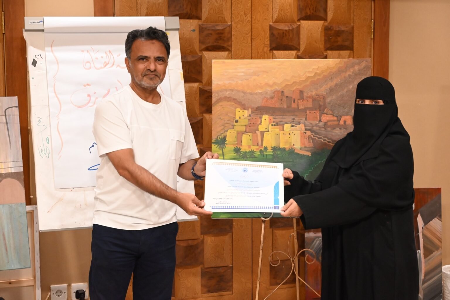 ورشة عن الاتجاهات المعاصرة في الرسم بأدبي جدة