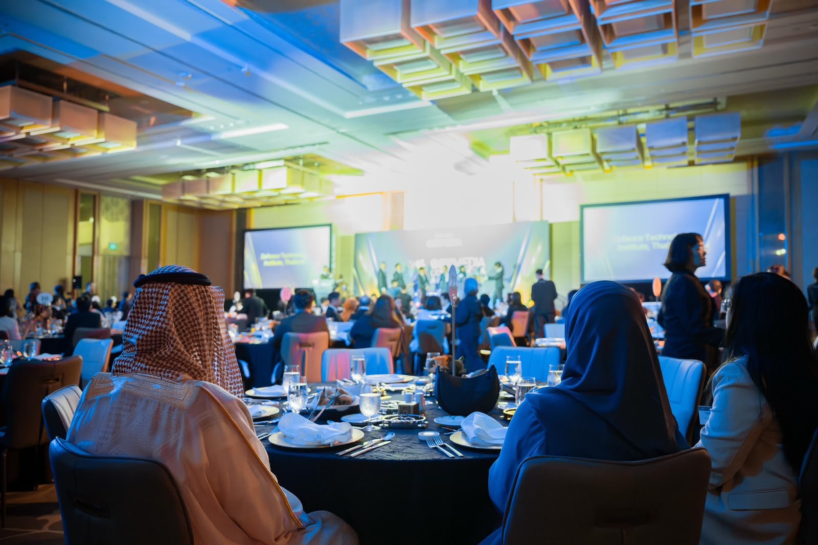 ديوان المظالم يتوّج ريادته الرقمية عالميًا بحصد جائزتين في GovMedia Awards بسنغافورة