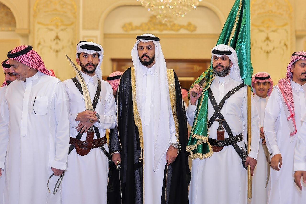عائلة المرواني يحتفون بزواج الشاب عبدالعزيز