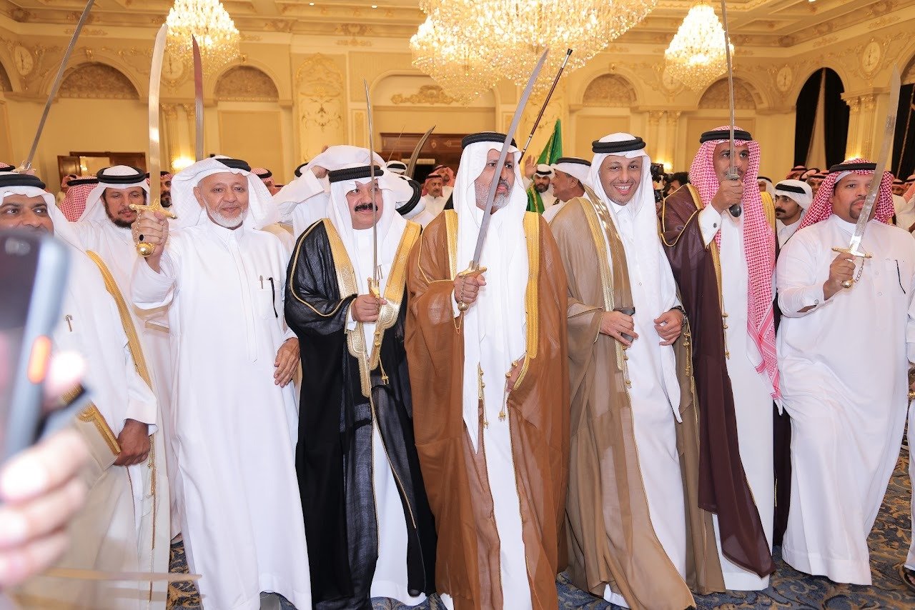 عائلة المرواني يحتفون بزواج الشاب عبدالعزيز