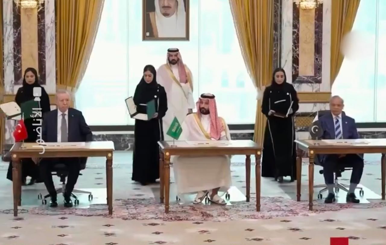 المرأة السعودية شريك في صناعة التاريخ.. حضور نوعي في توقيع اتفاقية مكة للدفاع المشترك»