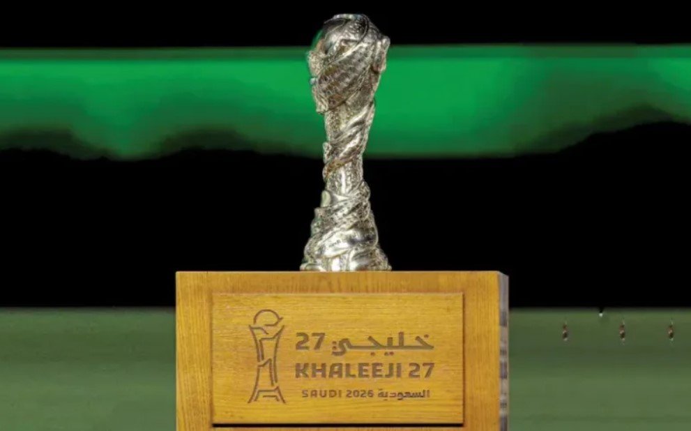 الأخضر يواجه العراق.. وعُمان تصطدم بالكويت في الجولة الأخيرة من «خليجي 27» الأخضر يواجه العراق.. وعُمان تصطدم بالكويت في الجولة الأخيرة من «خليجي 27»