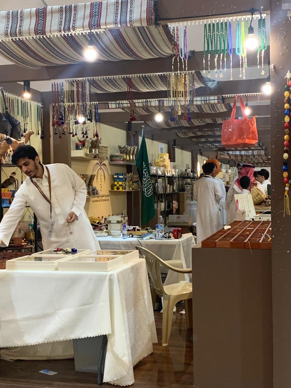 موسم التمور بالربوة.. الرياض تحتفي بموسم النخيل والمنتجات المحلية
