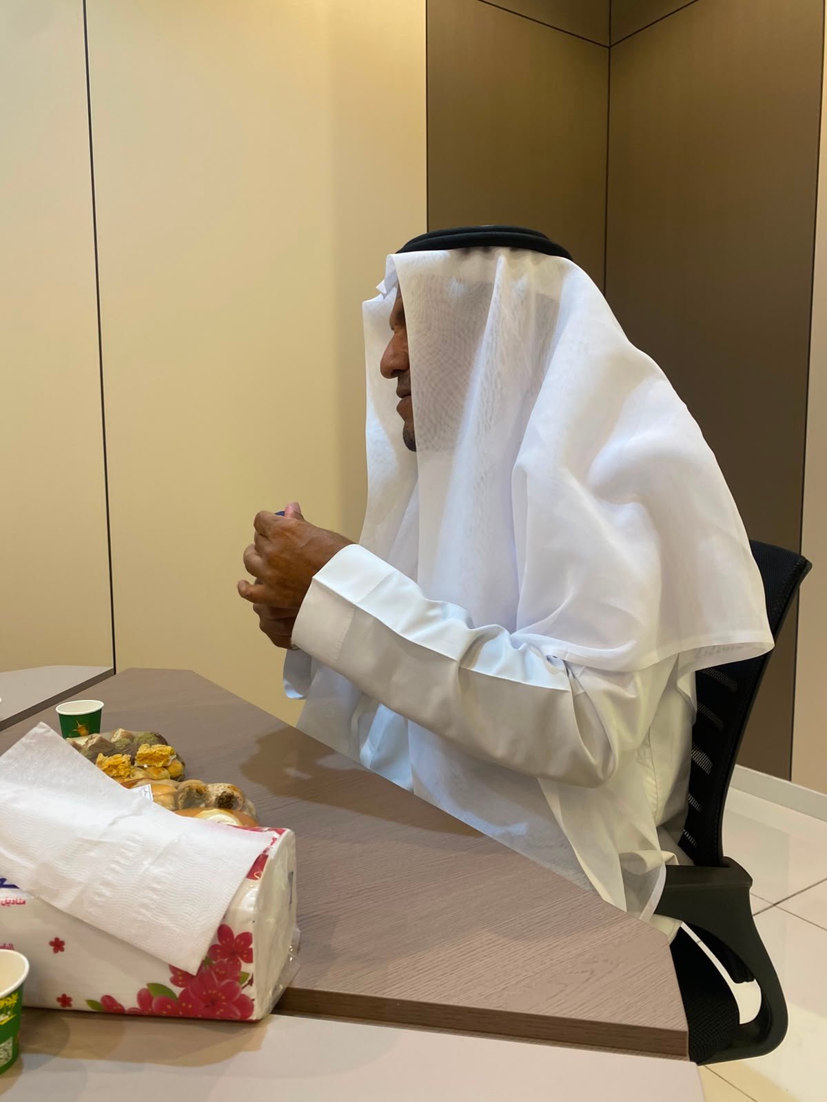 جمعية الوفاء الحركية بالطائف توزع عربات كهربائية وأسرّة ومستلزمات طبية على المستفيدين بمناسبة اليوم الوطني