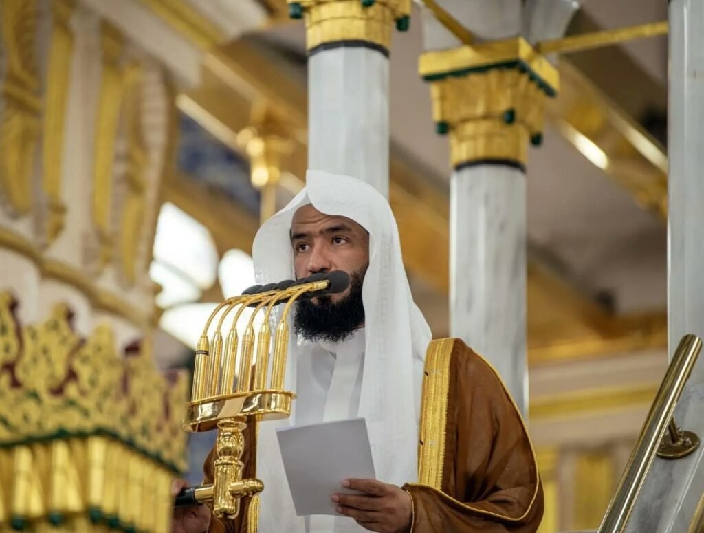 خطيب المسجد النبوي: القناعة أعظم كنز يملكه الإنسان