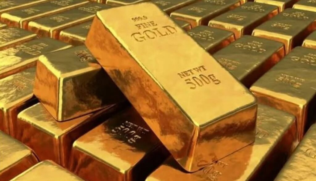 الذهب يتراجع إلى 4018.69 دولار ويتجه لخسارة أسبوعية بـ3.4%