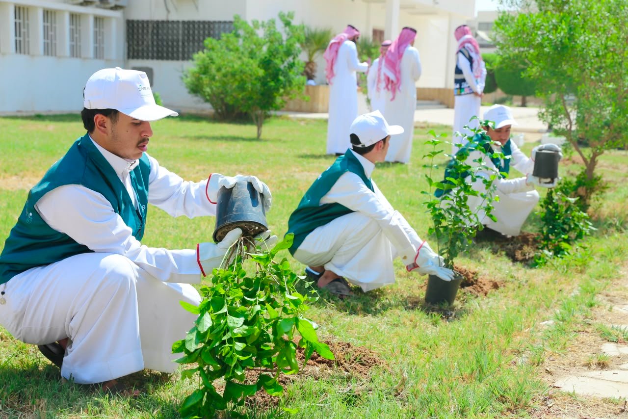 معهد العاصمة النموذجي ينفذ مبادرة “مدن الجمال الحضري” لتعزيز جمالية المعهد