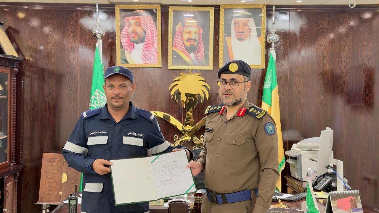 مدني تربة يكرّم عددًا من منسوبيه تقديرًا لجهودهم